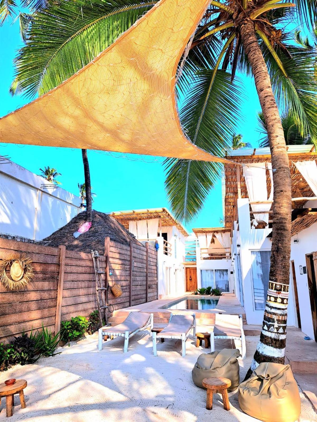 Boho Boutique Hotel - Beachfront , Adults Only , Private Pool Kiwengwa  ภายนอก รูปภาพ
