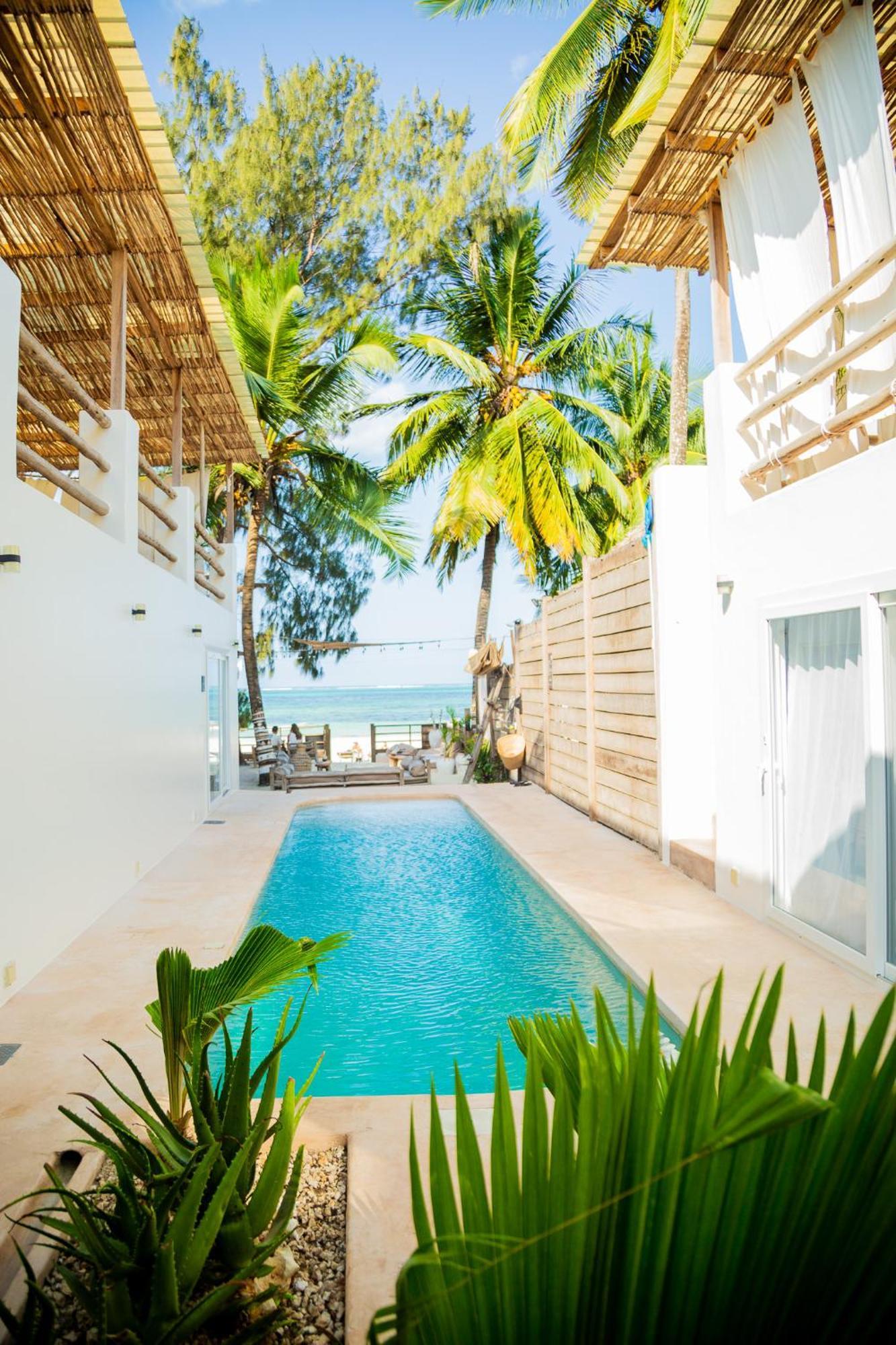 Boho Boutique Hotel - Beachfront , Adults Only , Private Pool Kiwengwa  ภายนอก รูปภาพ